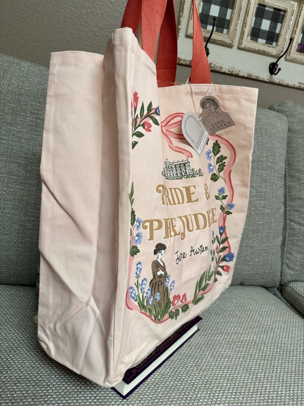 Jane Austen 🎀 Pride & Prejudice Canvas Tote Floral Soft Pink Book Bag 📚 NWT - Picture 2 of 7